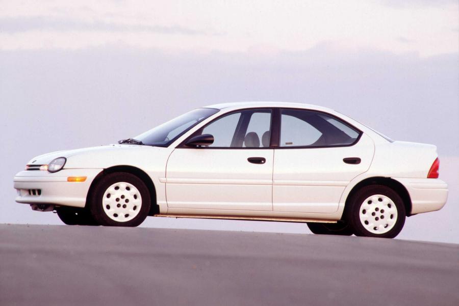  Plymouth Neon 1995 года  (фото 7 из 11)